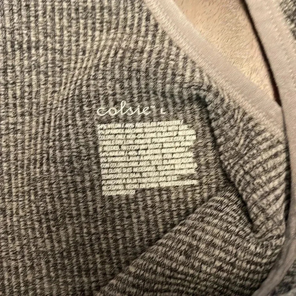 Colsie soft gray ribbed bralette size Large - Picture 4 of 4